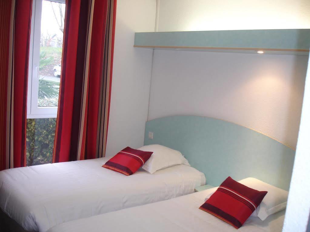 Agape Hotel Bessines Buitenkant foto