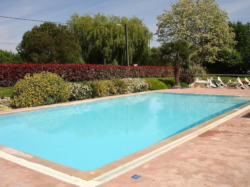 Agape Hotel Bessines Buitenkant foto