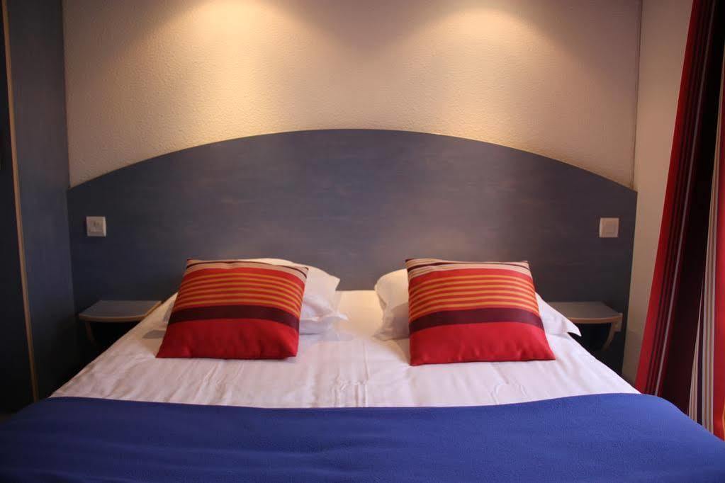 Agape Hotel Bessines Buitenkant foto