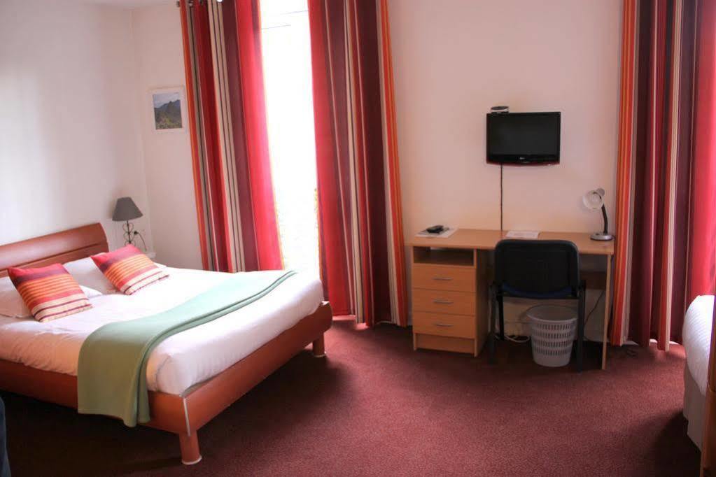 Agape Hotel Bessines Buitenkant foto