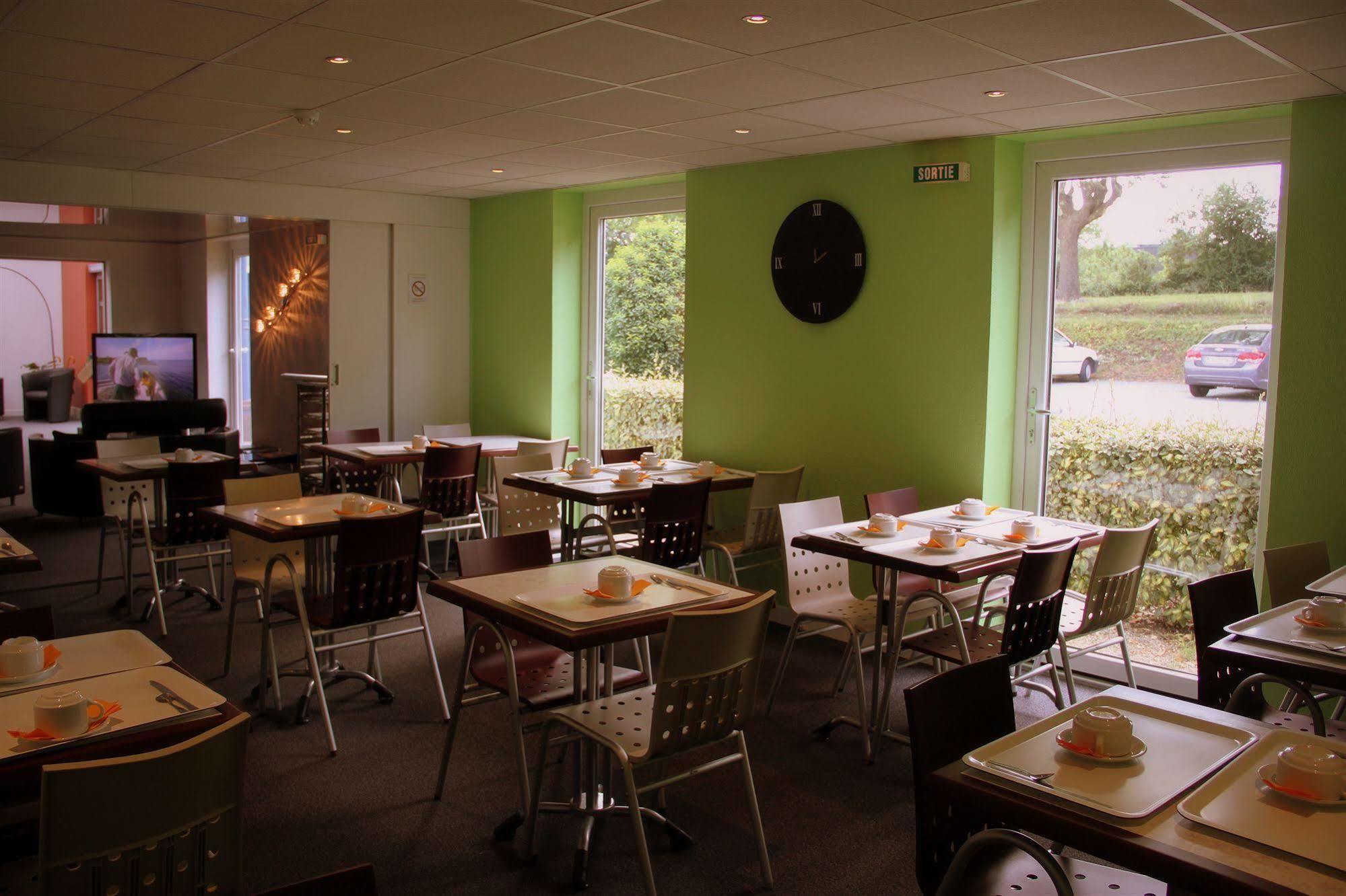 Agape Hotel Bessines Buitenkant foto
