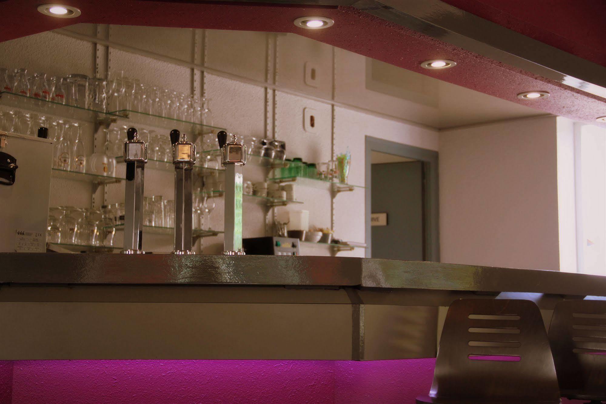 Agape Hotel Bessines Buitenkant foto